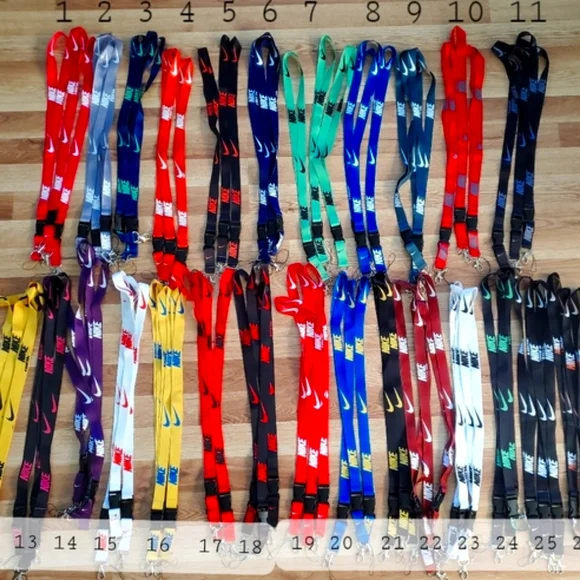 5 piece Random color Nike Lanyards - NWT - Picture 6 of 6